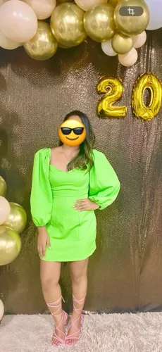 Vende-se esse vestido