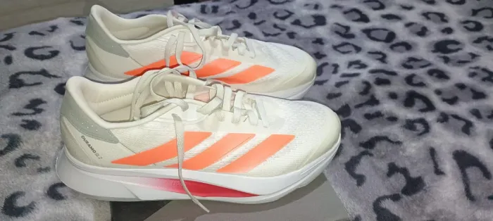 Tênis Adidas novo original na caixa número 41