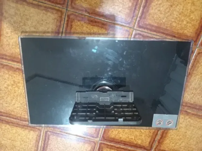 vende-se uma base de tv samsung pl43d491a4g