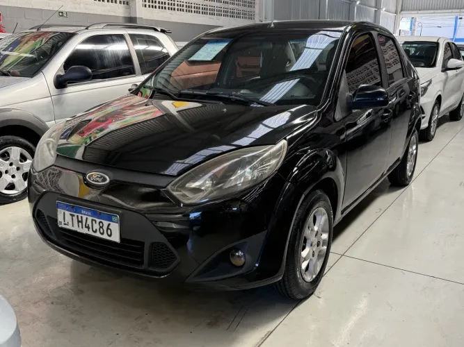 Ford Fiesta Sedan 1.6 16V Flex Mec. 2013