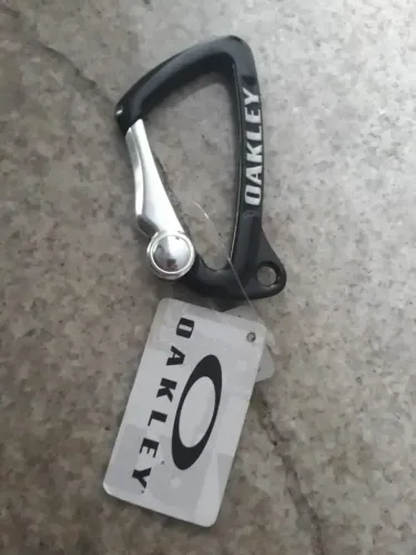 Chaveiro Mosquetão Oakley Novo