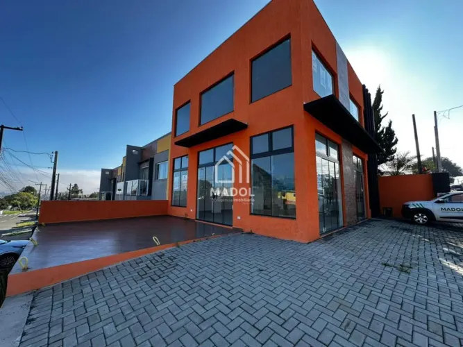 Ponto Comercial para Alugar com 2 salas, 2 banheiros, 6 vagas por R$ 3.000