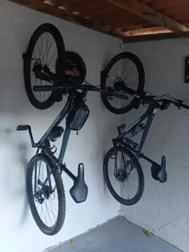 Vendo 2 bicicletas novinha com nota fiscal tudo ok