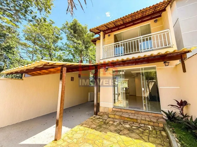 Casa com 3 dormitórios à venda, 108 m² por R$ 650.000,00 - Itaipu - Niterói/RJ