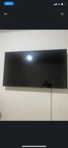 Vendo tv de 50 polegadas marca Roku pouco tempo de uso