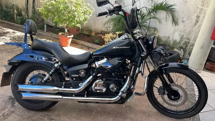 MOTO EXTREMAMENTE CONSERVADA 