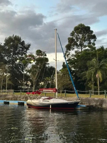 Veleiro Oceânico Sadler 25 Com Motor De Centro Yanmar