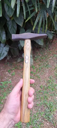 Antiguidades / ferramenta antiga alemã / martelo pena 400 gramas marca Picard