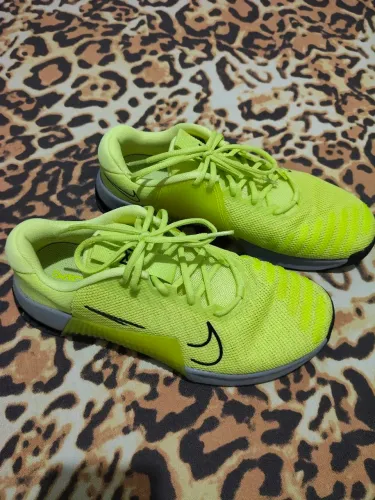 Tênis Nike Metcon 9 (Tam. 42)