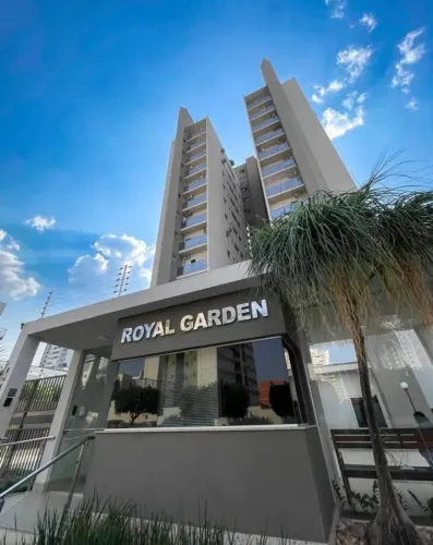 Apartamento mobiliado à venda no Edifício Royal Garden