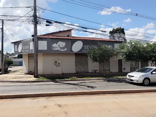 Imóvel Comercial com 2 residencias
