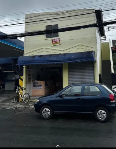 ALUGA-SE SALA COMERCIAL