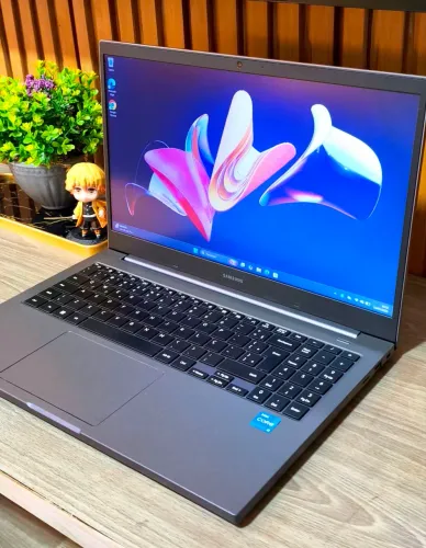 Notebook intel core i3 11° geração 8GB SSD 447GB 