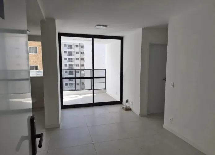 Alugo Apartamento de 2 quartos na quadra da praia de Itaparica