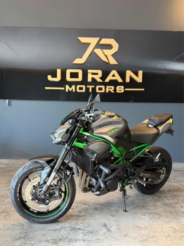Kawasaki / Z900
