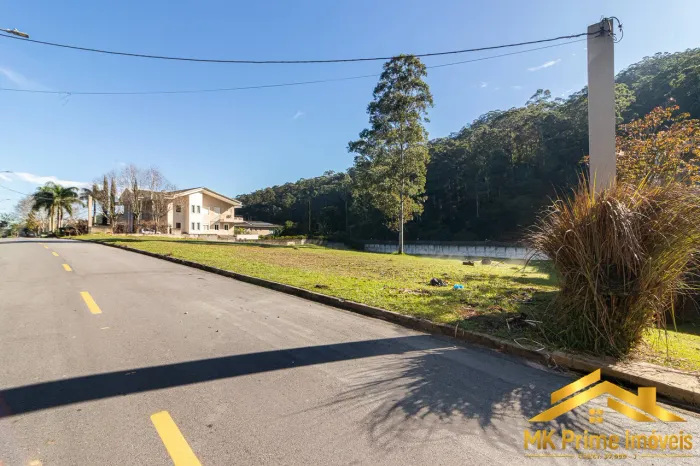 Terreno Tamboré 1  Lote Amplo com Topografia Privilegiada