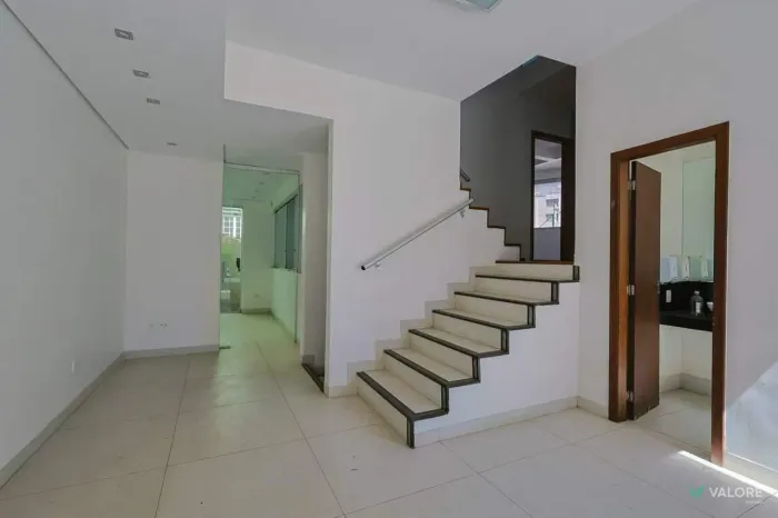Casa comercial para alugar no Santa Lúcia