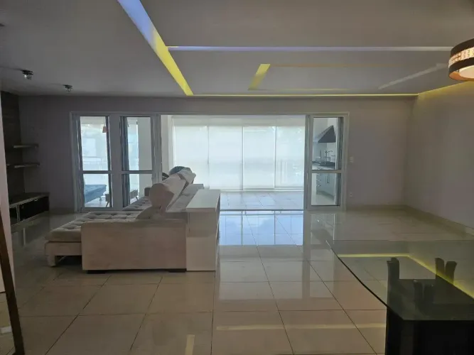 Imóvel para venda possui 192 metros quadrados com 3 quartos em Vila Gilda - Santo André - 