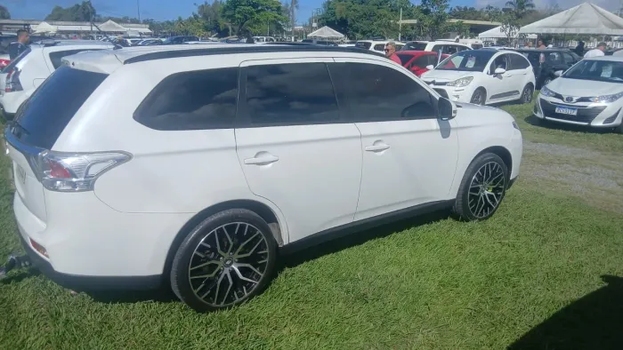 Mitsubishi Outlander 2.0 16V 160cv Aut. 2015