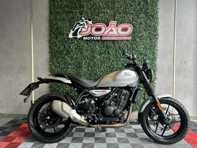 Royal enfield Guerrilla 450 2026