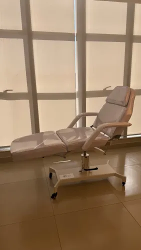 Maca hidráulica estética ESTEK seminova IMPECÁVEL