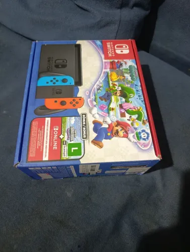 Nintendo swicth V2 2 meses de uso