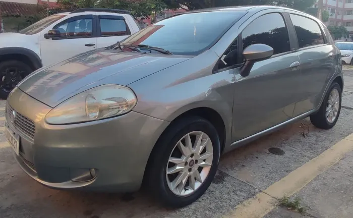 Fiat Punto Essence 1.6 Flex 16V 5P 2012