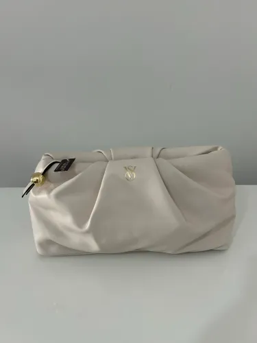 Necessaire Victoria Secrets