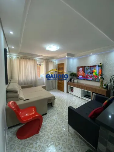 Linda Casa à Venda- 3 dormitórios- Com Espaço Mulher- Com Piscina- 4 Vagas