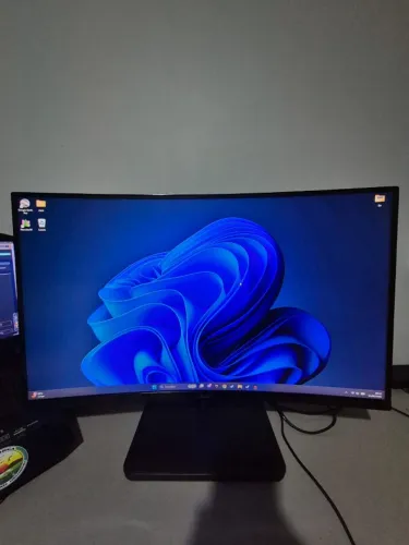 Monitor Acer ED270R 27" Full HD, tela curva