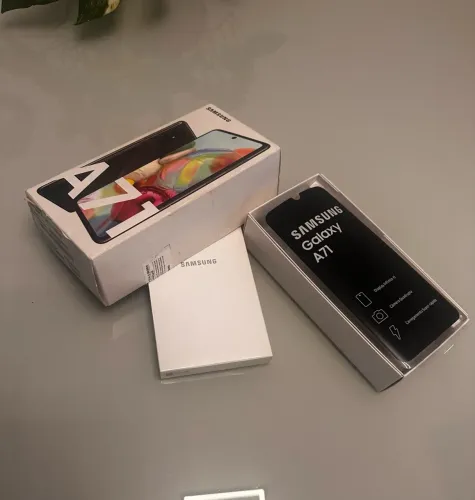 Samsung A71