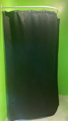 PROVADOR DE LOJA EM L 92X92 + CORTINA BLACKOUT 2.80X2.10m