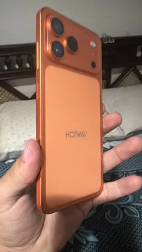 Celular sem uso tá novo