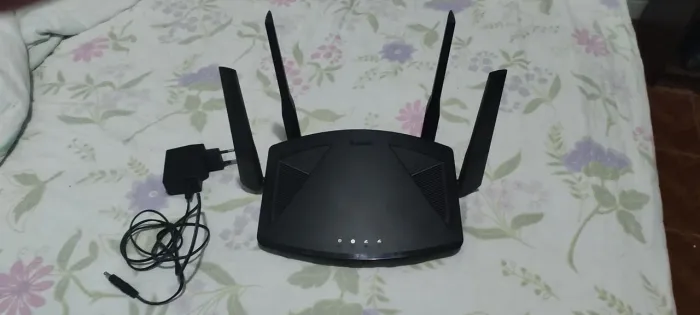 Roteador Wi-Fi 6 D-Link DIR-X1860 Gigabit AX1800 (Impecável)