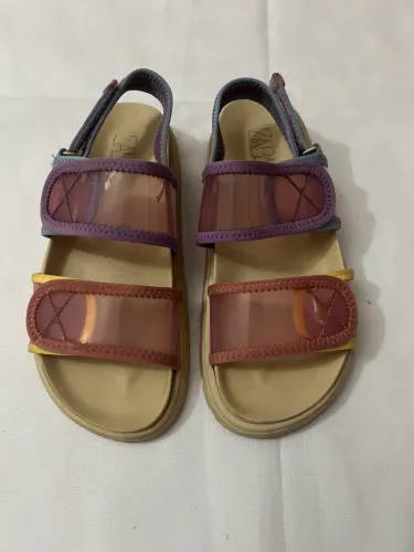 Sandália infantil Zara 35 ( 23 CM)