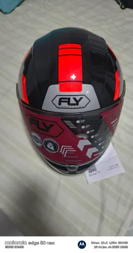 Capacete novo nunca usado número 60
