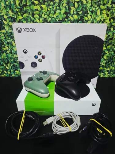 Xbox Series S 512GB Completo Caixa 2 Controles Roda GTA 6 (Troco | Entrego | Parcelo)