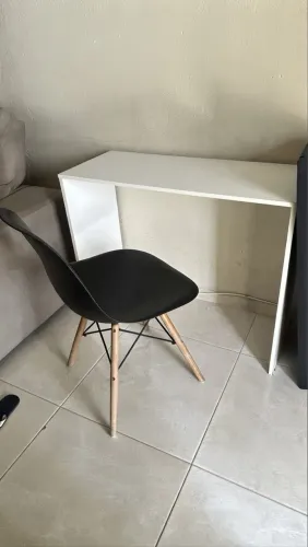 Escrivaninha + Cadeira