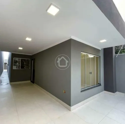 CASA COM 03 DORMITÓRIOS NO SANTO ANTÔNIO