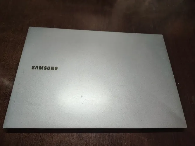 Ultrabook Samsung book x30 com tela de 15,6 , i5 10th e nvme.