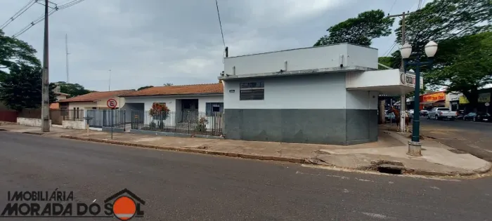 VENDE CASA - COMERCIAL/RESIDENCIAL