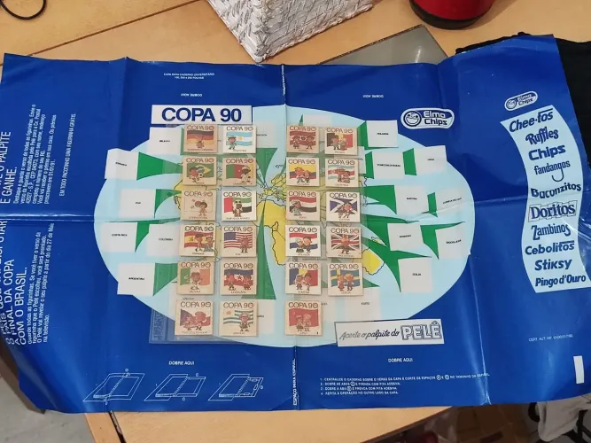 elma chips copa 90 com poster (faltando italia)