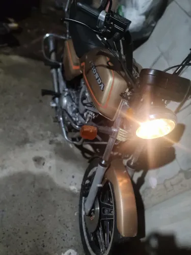 CB400II A LENDÁRIO