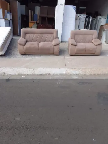 Conjunto de sofás 2 e 3 Lugares - Aceito Oferta
