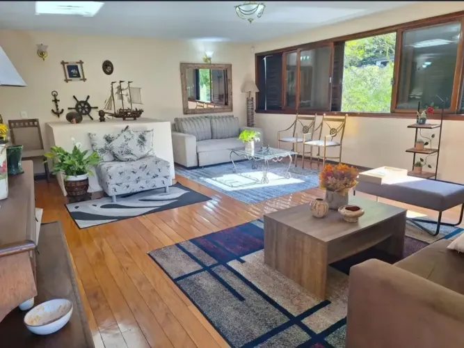 APARTAMENTO TIPO CASA MOBILIADO PARA LOCAÇÃO  CENTRO DE PETRÓPOLIS
