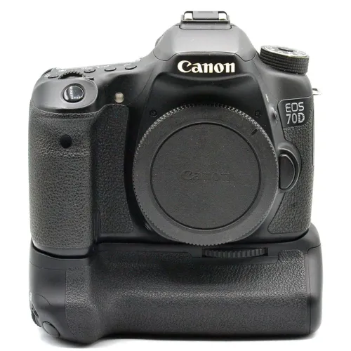 Câmera fotográfica Canon 70D com Grip