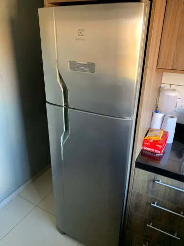 Geladeira Electrolux Frost Free DFX41 Inox - 371L (Excelente Estado!)
