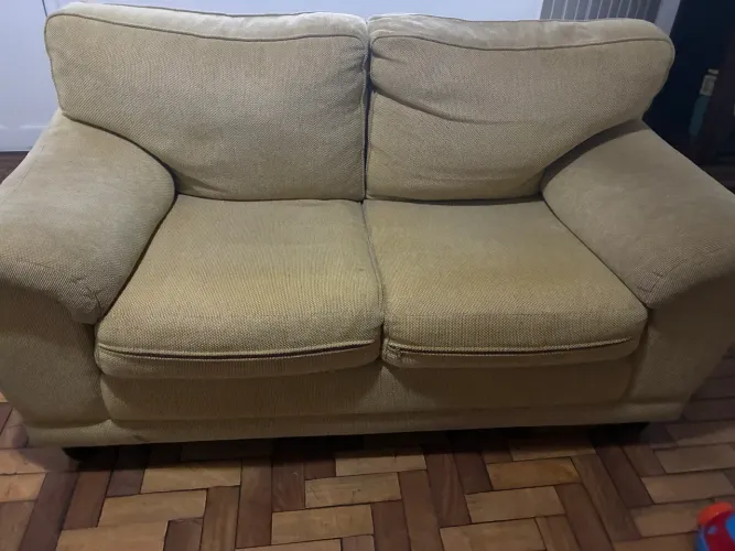 Sofá 2 lugares