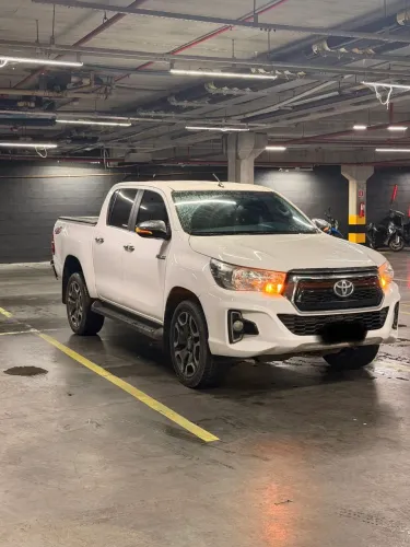 Toyota Hilux CD SR 4X4 2.8 TDI Diesel Aut. 2019