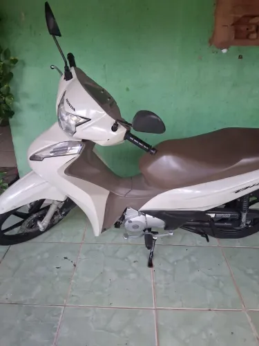 Biz 125 branca
